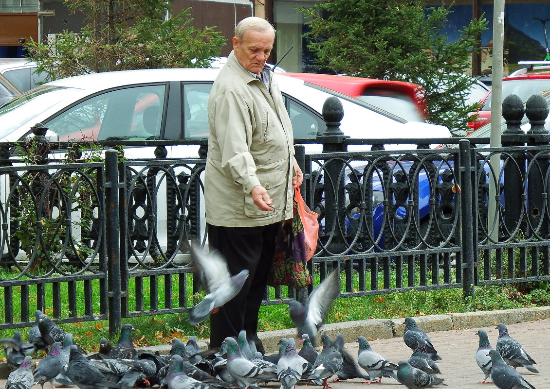 Городские зарисовки. Современники и современницы. - Геннадий Александрович