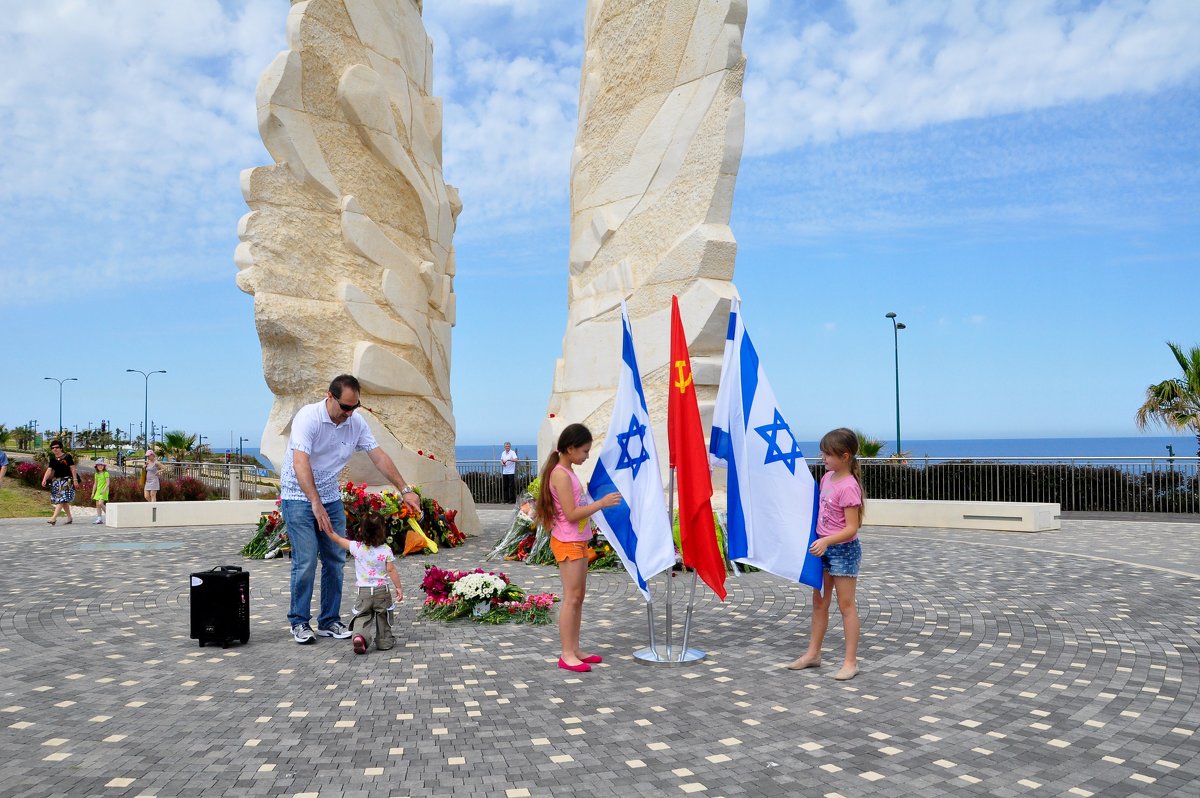 Мемориал советским воинам в Израиле - Евгений Дубинский