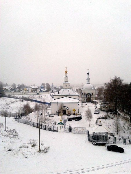 Белые церкви на белом снегу под белым небом - Николай Туркин 