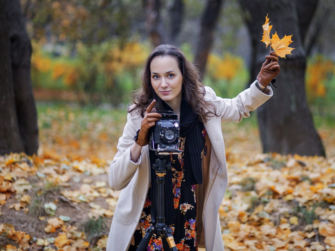Фотограф и осень - Ренат Менаждинов