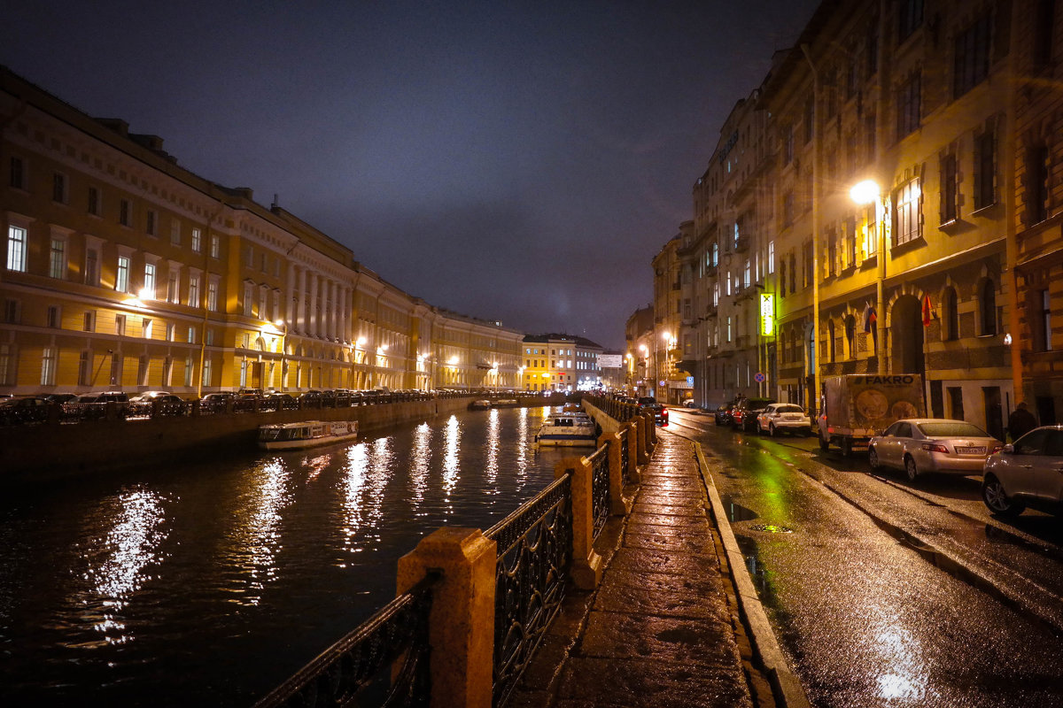В Петербурге сегодня дожди... - Евгения Кирильченко