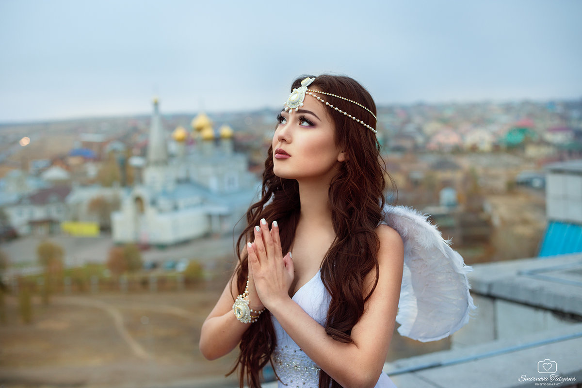 Ангел спустился с небес, услышав молитвы людей - Татьяна Смирнова