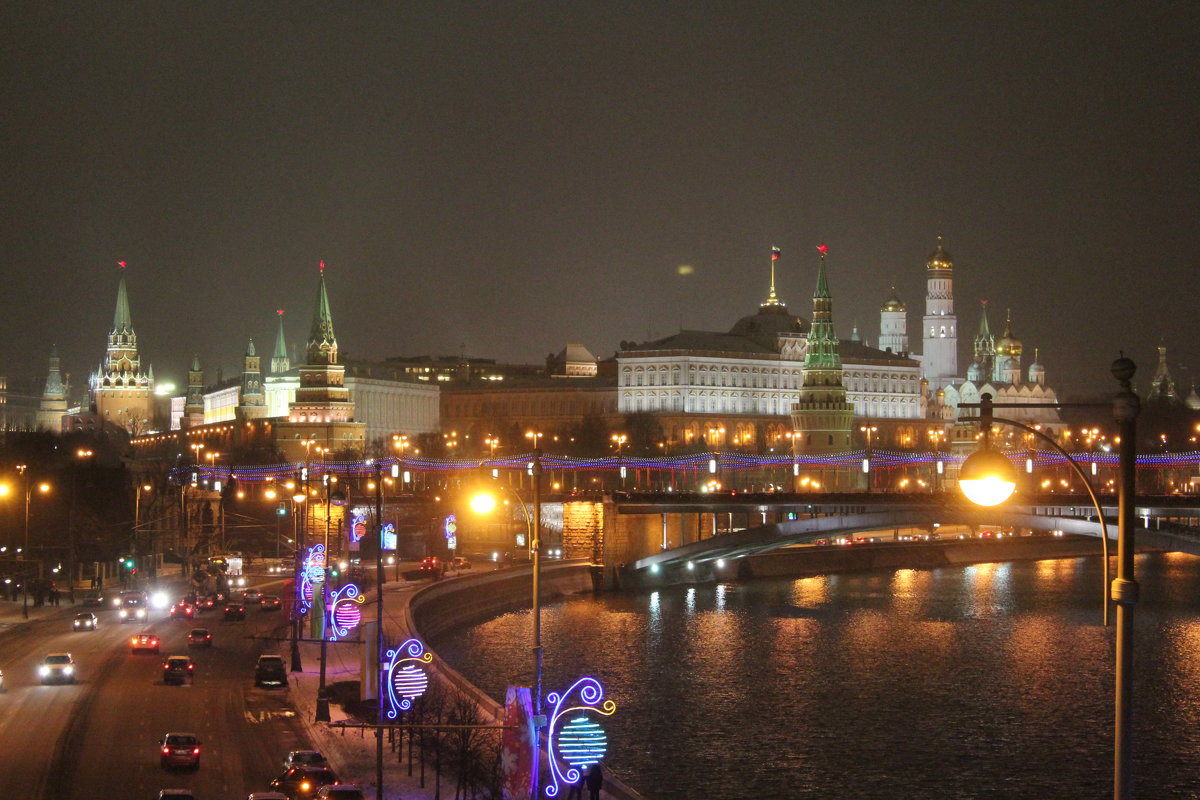 Кремль с Патриаршего моста. - Larisa 