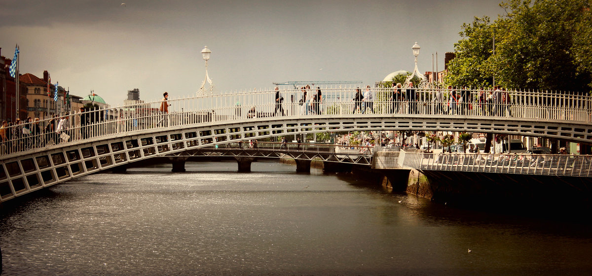 Ha"penny Bridge-Dublin - Natalee Pehenko