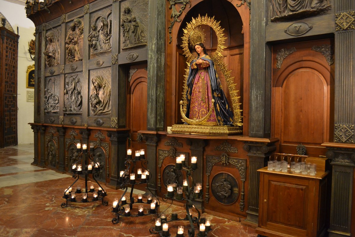 В церкви Санта Мария ла Майор(кафедральный собор) - Ольга 