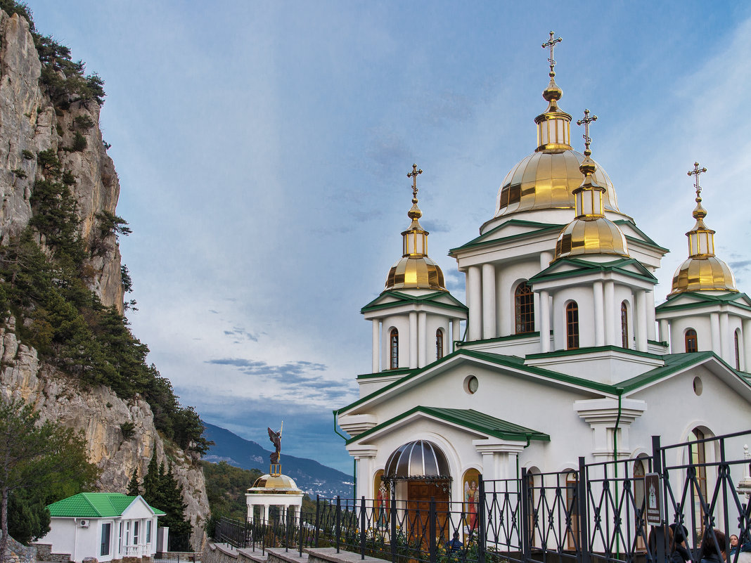 Церковь Святого Архангела Михаила - Ирина Шарапова