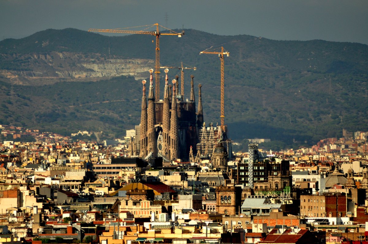 Храм Святого Семейства ( кат.Temple Expiatori de la Sagrada Família) Барселона. - Юлiя :))