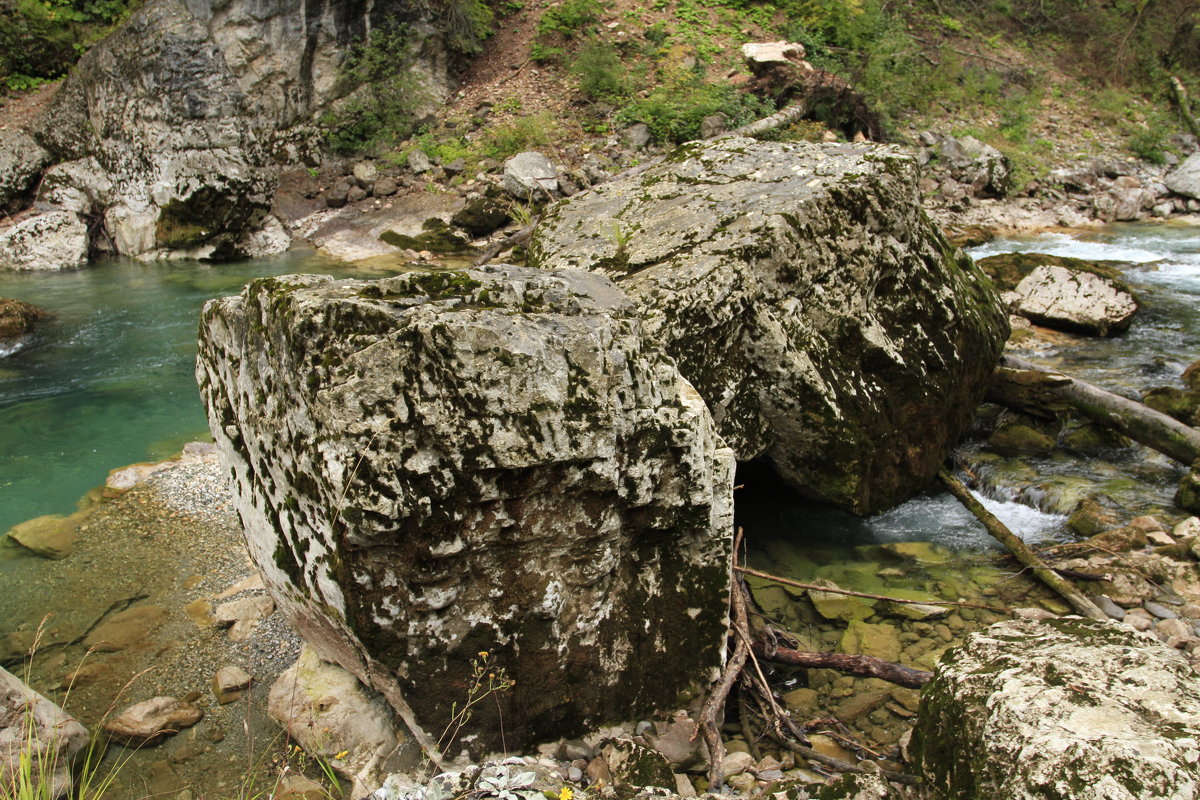 Камни. Каньон реки Тара - Marina Talberga