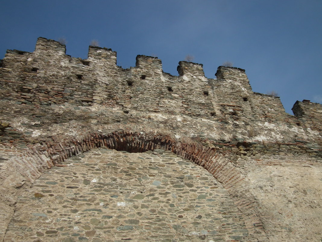 Фрагмент Византиийской городской стены - Natalia Harries