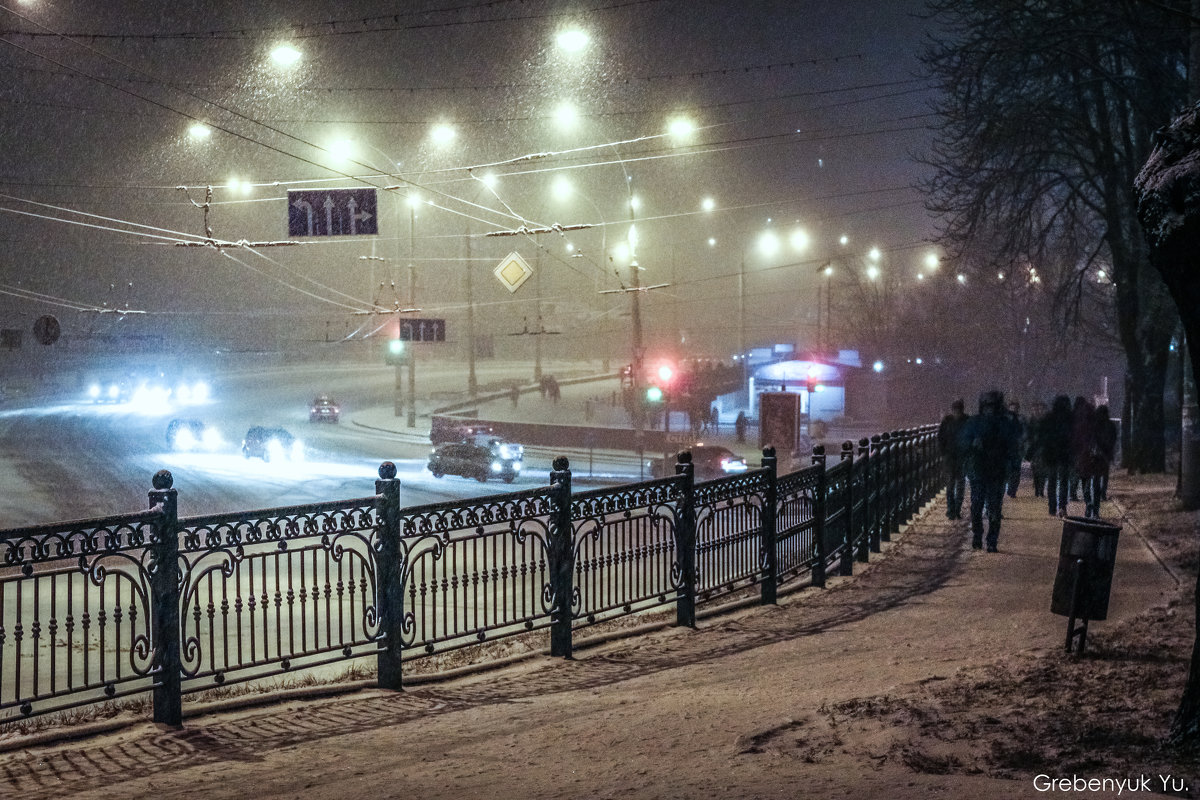 Снежный вечер - Юрий Гребенюк