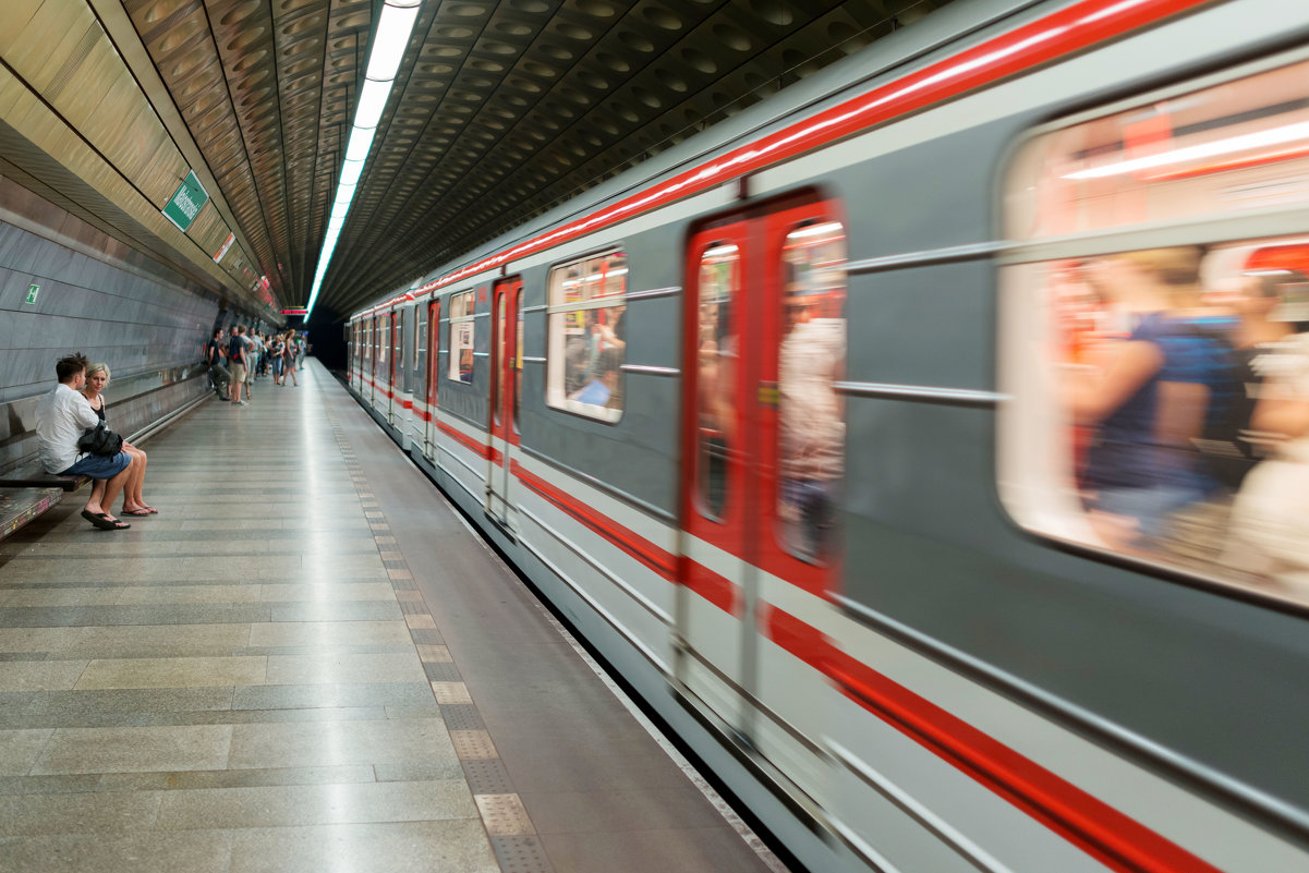 Пражское метро - Олег Неугодников