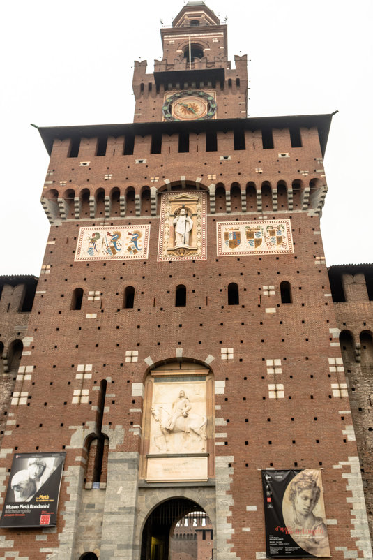 Центральная башня замка Сфорца, Милан - Witalij Loewin