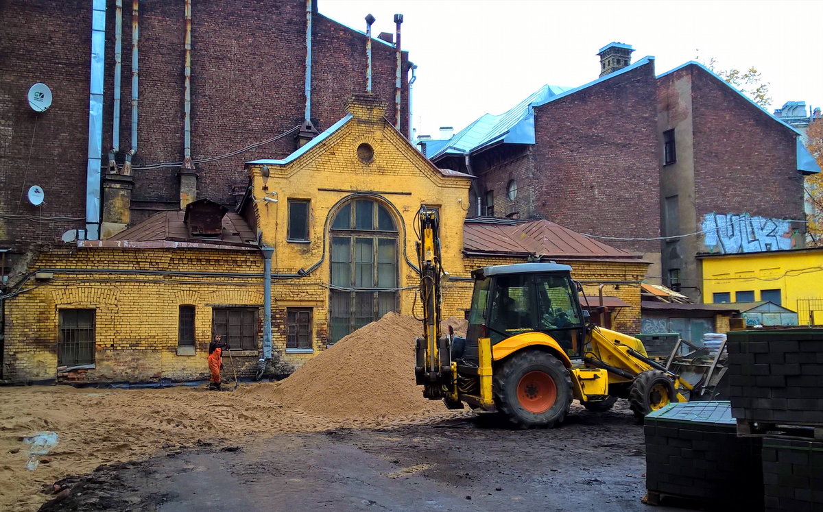 Где-то в Петербурге - Дмитрий Синявский