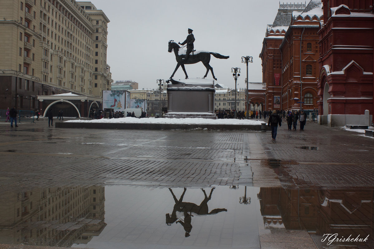 Памятник  маршалу Жукову - Татьяна Грищук