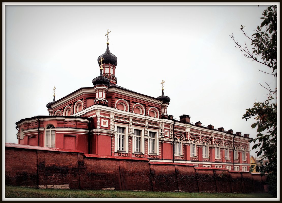 Казанская церковь со стороны Рождественского бульвара - Михаил Малец