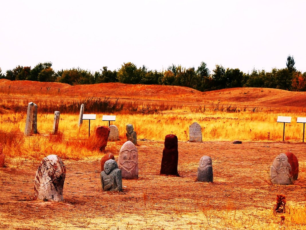 надгробия древних Бурана - Александра Полякова-Костова