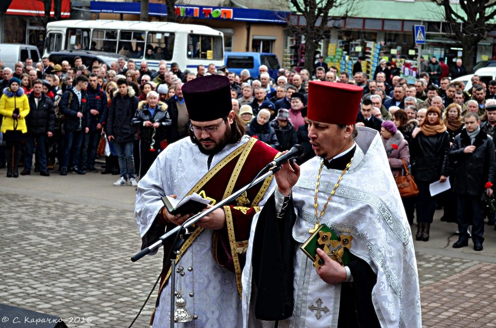 У Чернівцях вшанували пам’ять буковинців, загиблих у Афганістані. - Степан Карачко