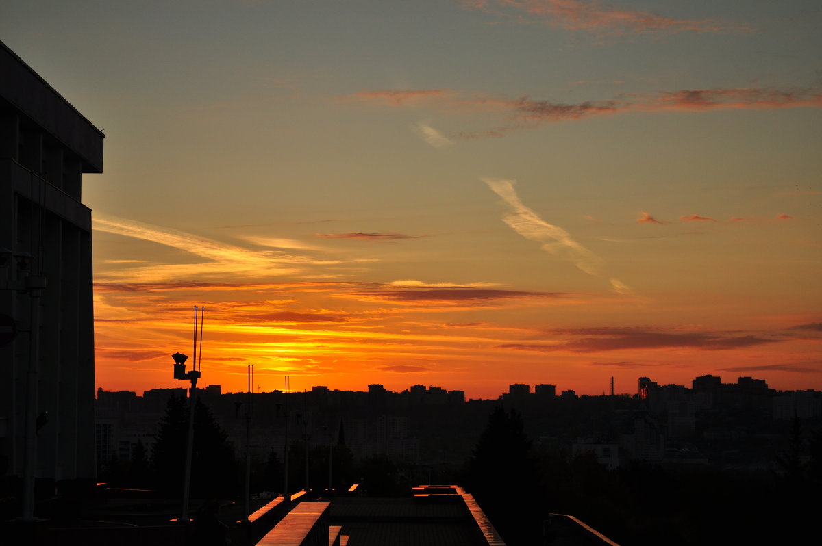 Закат над городом - Сергей Тагиров