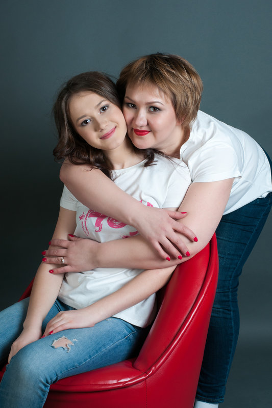 Мама с дочкой - Мария Сидорова
