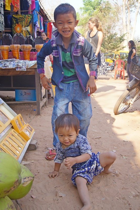 Камбоджийские дети - Анатолий Малевский