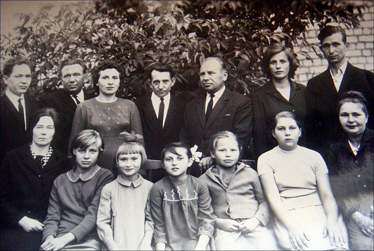 Родные и друзья. 1962 год - Нина Корешкова