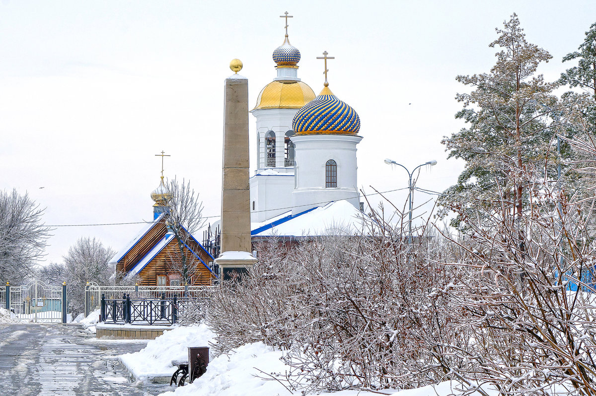 Ранняя весна в городе. Беловка. - Elena Izotova