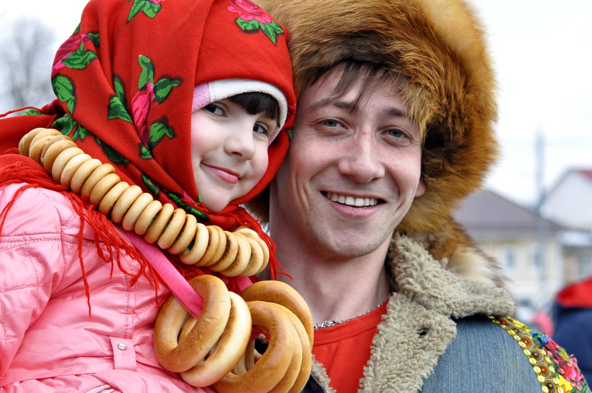Андрей Юнников с девочкой.. - Алексей Ковынев
