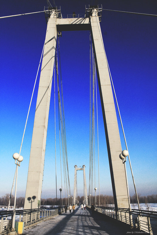 пешеходный мост на остров Татышев, г.Красноярск. - Катя Медведева