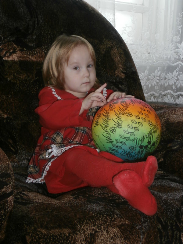 Девочка с мячом - Елена Фалилеева-Диомидова