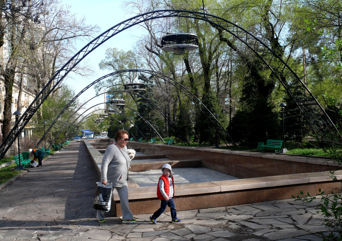 Фотография с линейной перспективой - Асылбек Айманов