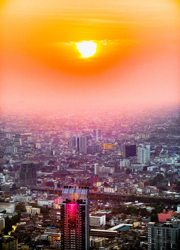 Sunset in Bangkok. - Илья В.