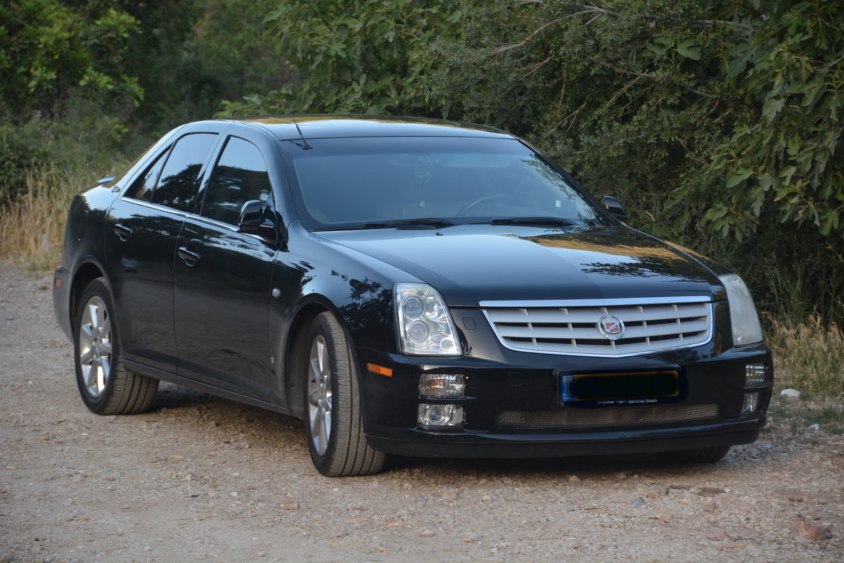 vit5 cadillac sts - Vitaly Faiv