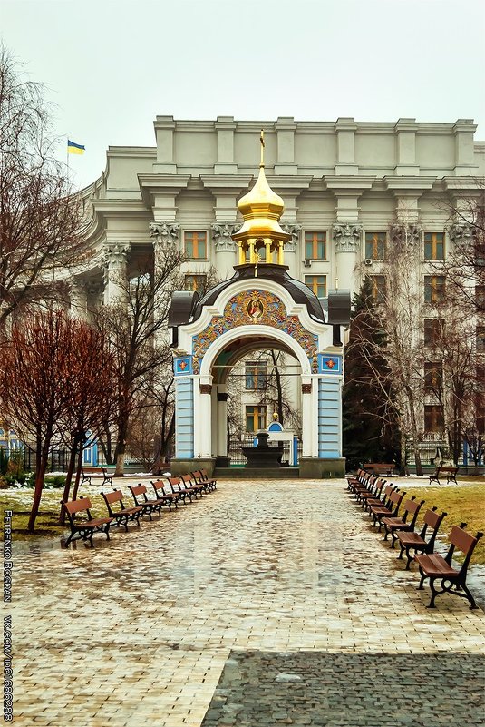 Беседка возле Михайловского монастыря - Киев - Богдан Петренко