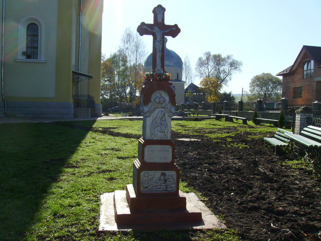 Памятный  крест  в  Долине - Андрей  Васильевич Коляскин