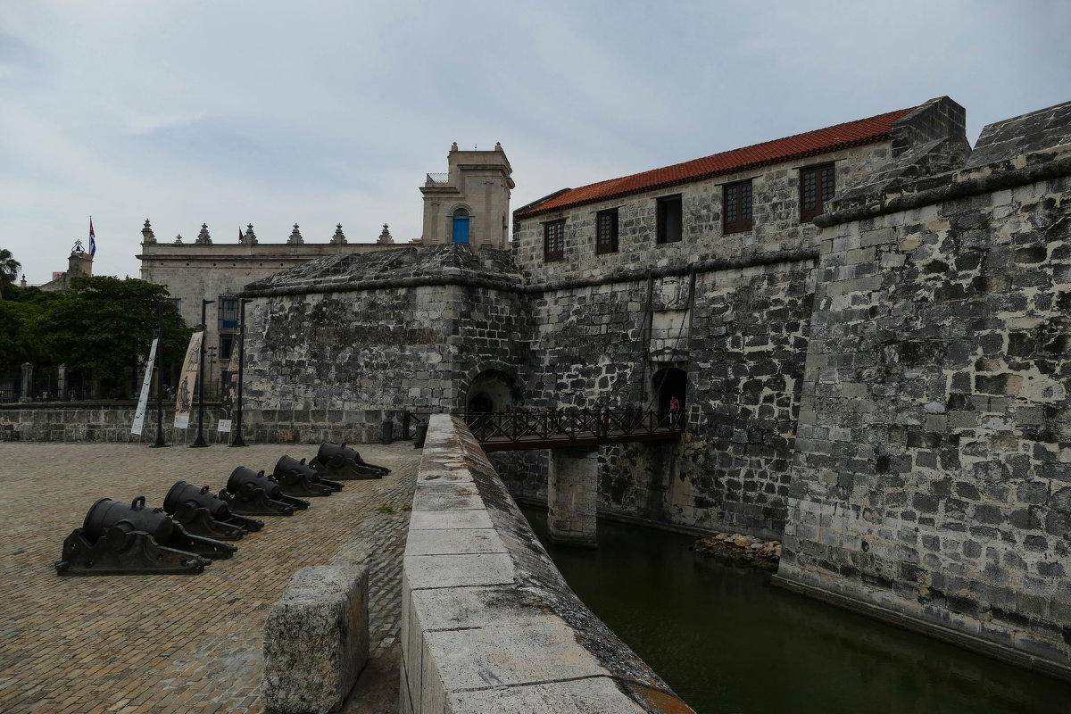 Вход в крепость Ла-Фуэрса (Гавана, Куба) - Юрий Поляков