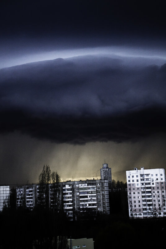Облака перед бурей в Липецке - Илья Пчельников
