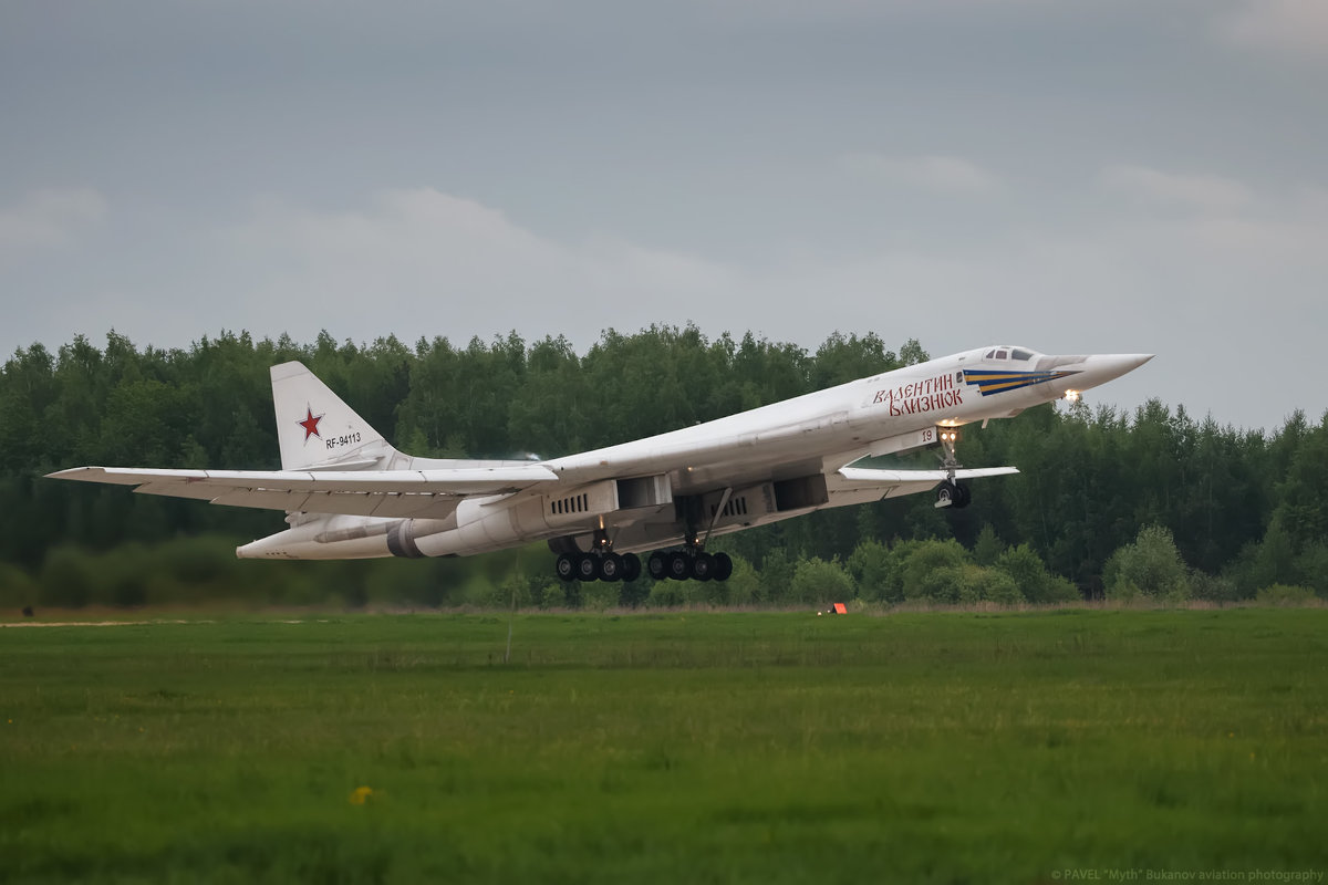 Взлет Ту-160 - Павел Myth Буканов