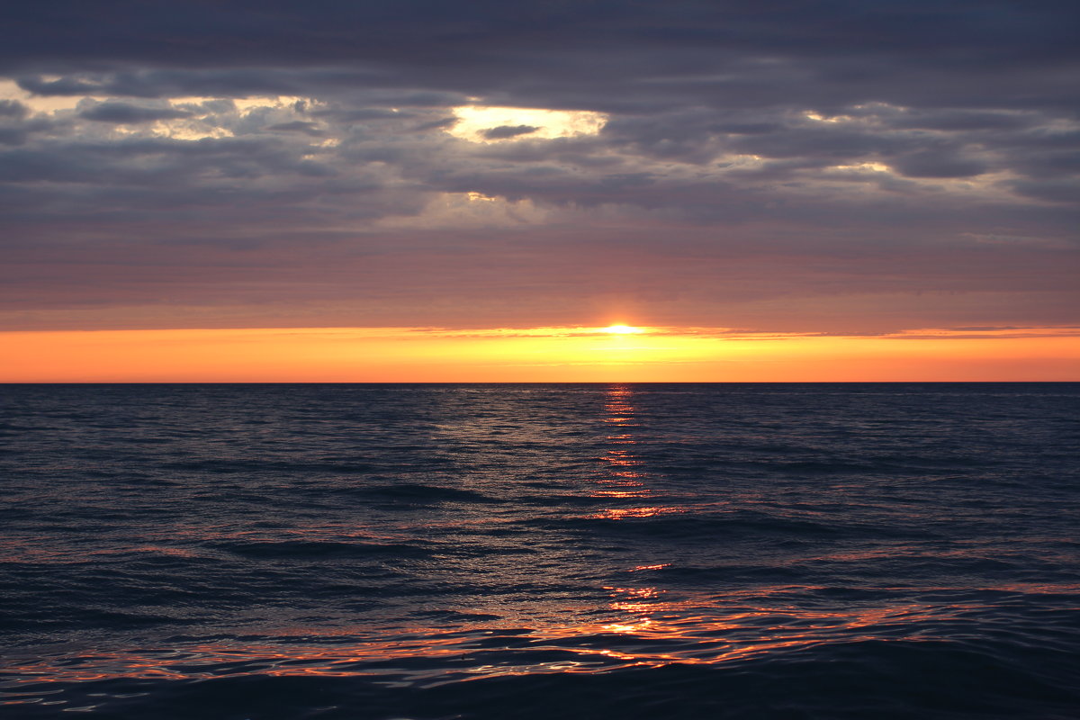 Море на закате - valeriy khlopunov