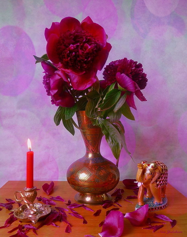 Пионы в индийской вазе, свеча и слоник - Nina Yudicheva