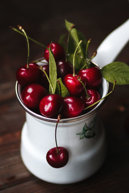 cherry - Katie Voskresenskaia