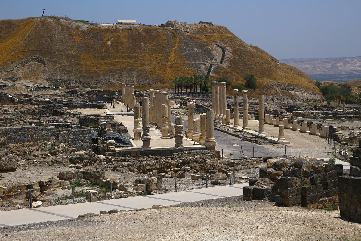 руины древнего города - evgeni vaizer