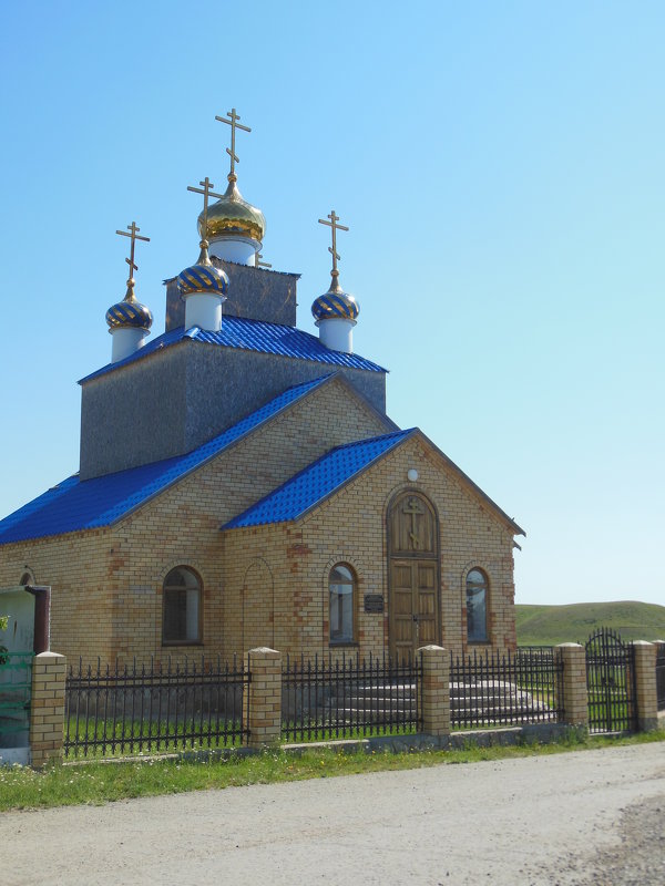 церковь в селе - игорь 