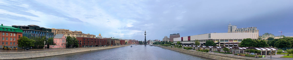 Вид с Крымского моста на Пречистенскую набережную и Центральный дом художника - Irina-77 Владимировна