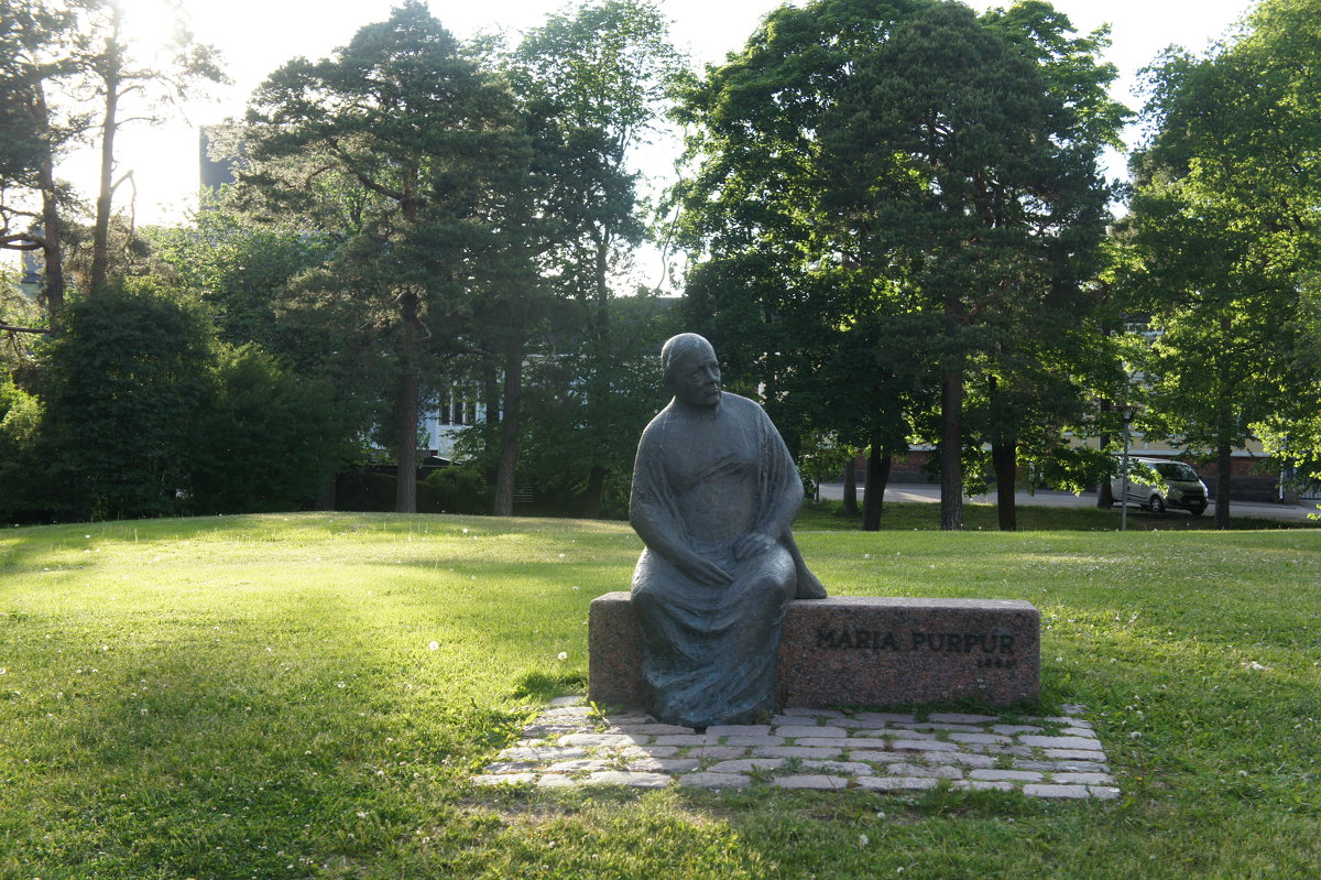 Ландшафтный парк Исопуйсто. Памятник Марии Пурпурной - Елена Павлова (Смолова)