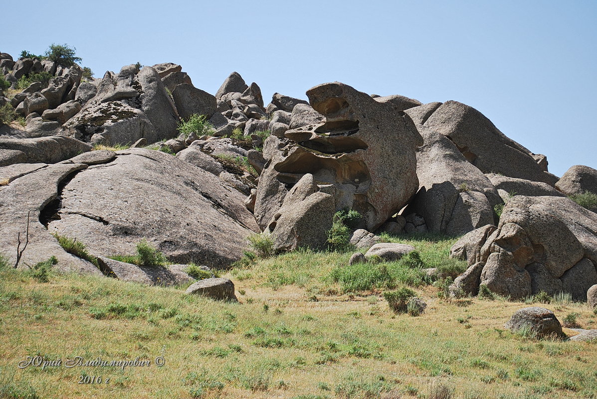 В горах Памира...Нуратинский хребет  в Узбекистане - Юрий Владимирович