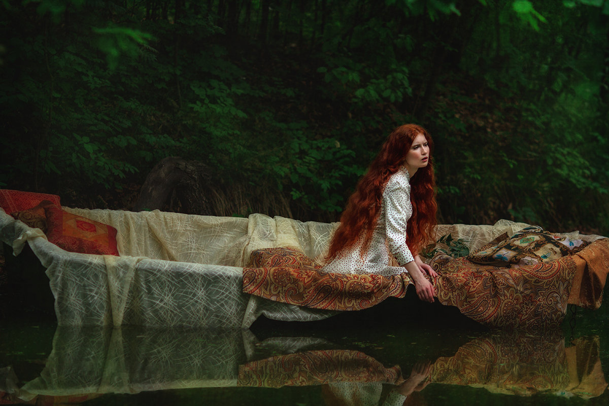 Lady in the Boat | Liliya Nazarova - Liliya Nazarova