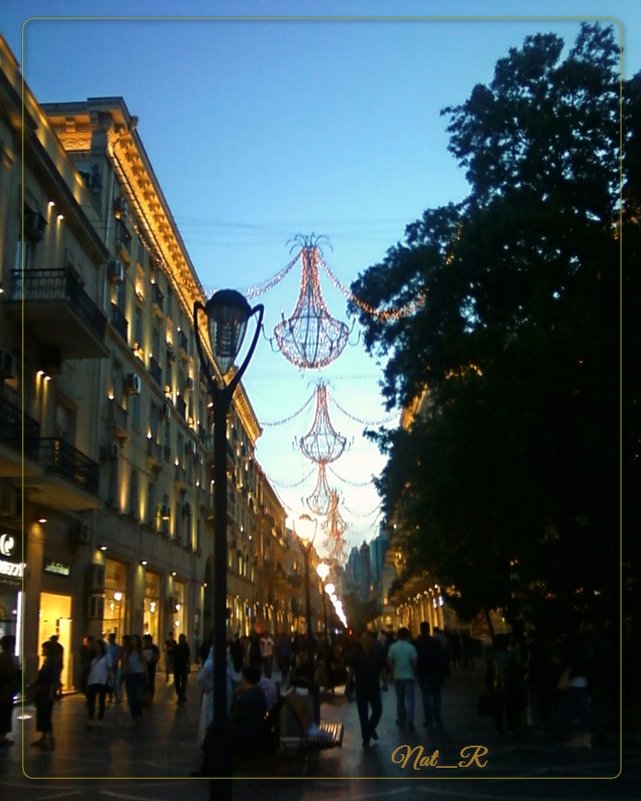 главная улица Баку вечером - maxim 