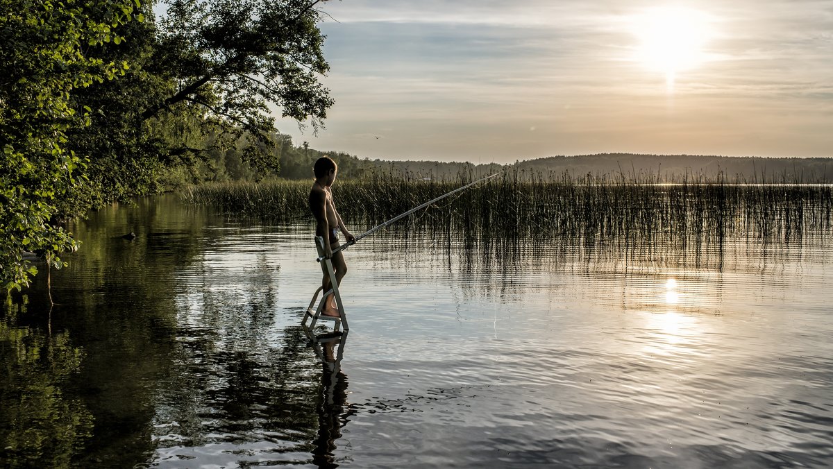 Evening on the lake - Dmitry Ozersky