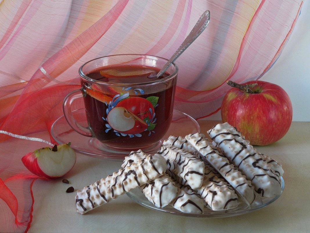 Чай с яблочным ароматом - Татьяна Смоляниченко