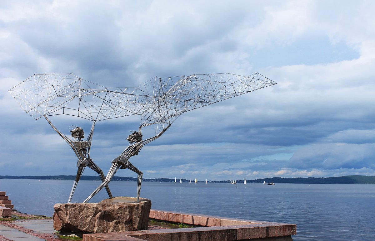 Скульптура "Рыбаки" на Онежской набережной Петрозаводска - Avada Kedavra! 